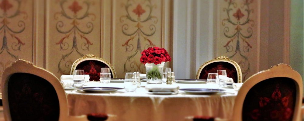 The most Romantic Restaurant in Dubai – Vanita’s at Palazzo Versace